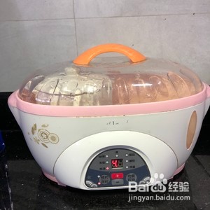 银耳无花果炖鱼胶的做法