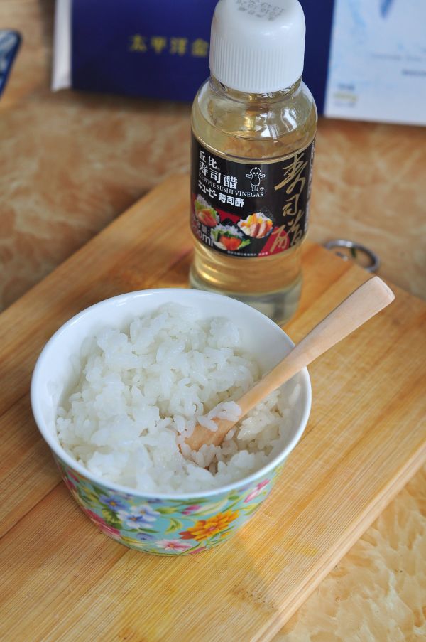 金枪鱼肠黄瓜寿司