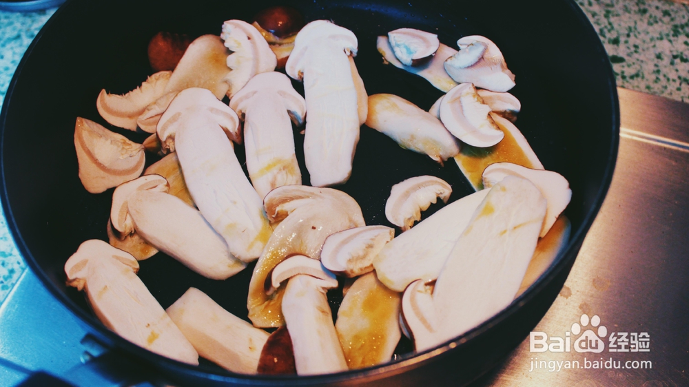 孩子爱吃的松茸羽鼬鳚鱼焖饭