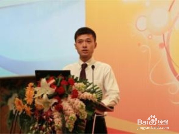 上台演讲怎么做到收放自如？