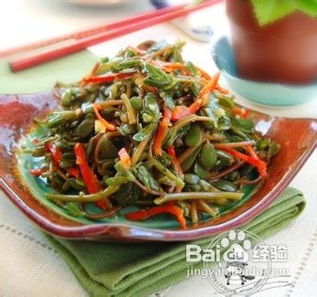好煮妇如何看“脸色”做菜-蒜蓉马齿菜