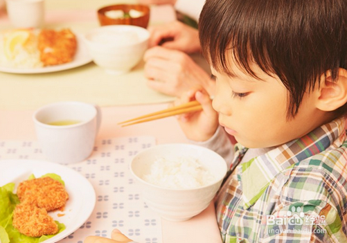 家有厌食的宝宝家长该注意哪些饮食事项