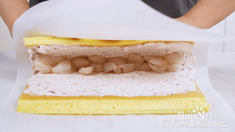 杨梅荔枝蛋糕卷的做法