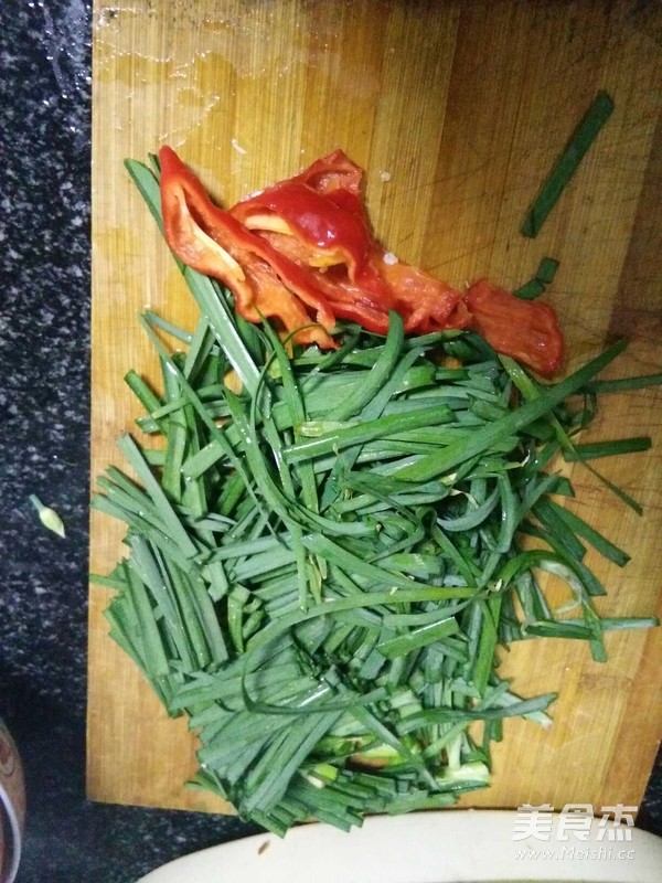韭菜炒香干的做法