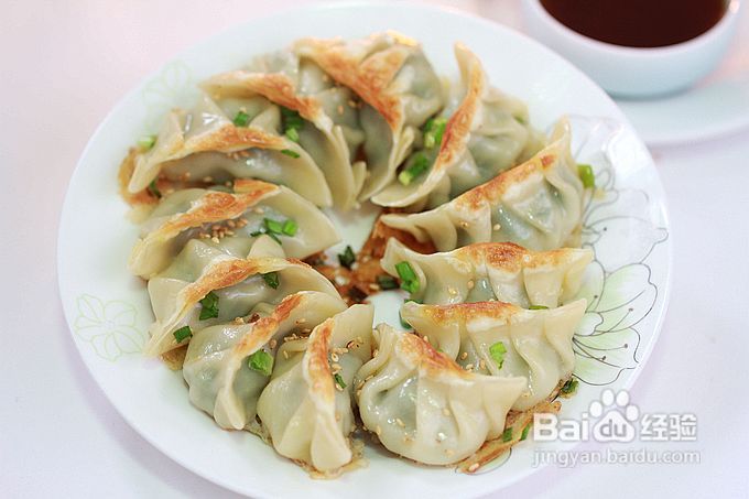 Tony小屋家8个独门秘籍分享这个冬天最好吃的金丝边煎饺