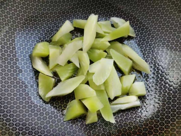 蒜香小龙虾焖面