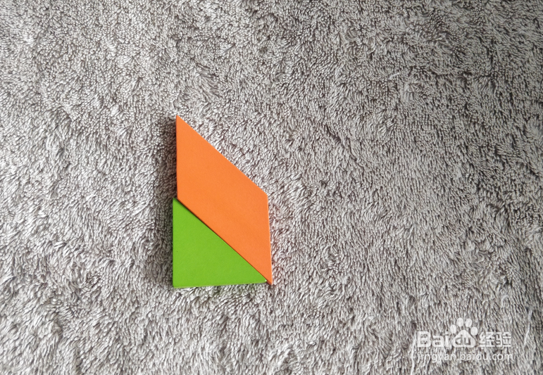 用九巧板拼图玩具怎样拼一只加长的打火机？