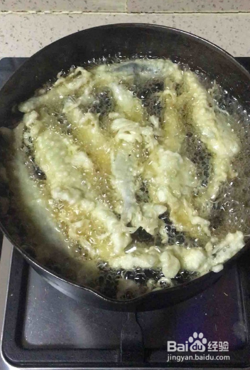 制作香酥多春鱼