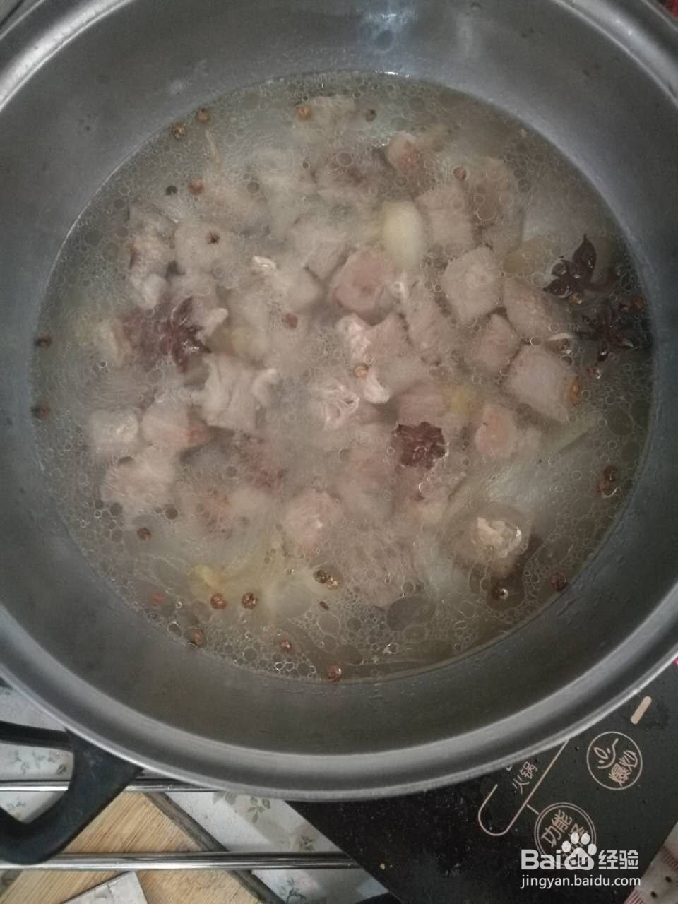 如何制作西红柿炖牛腩