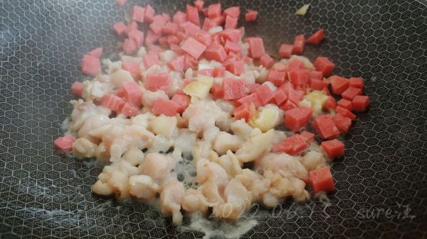 蒜辣肉酱脆瓜条