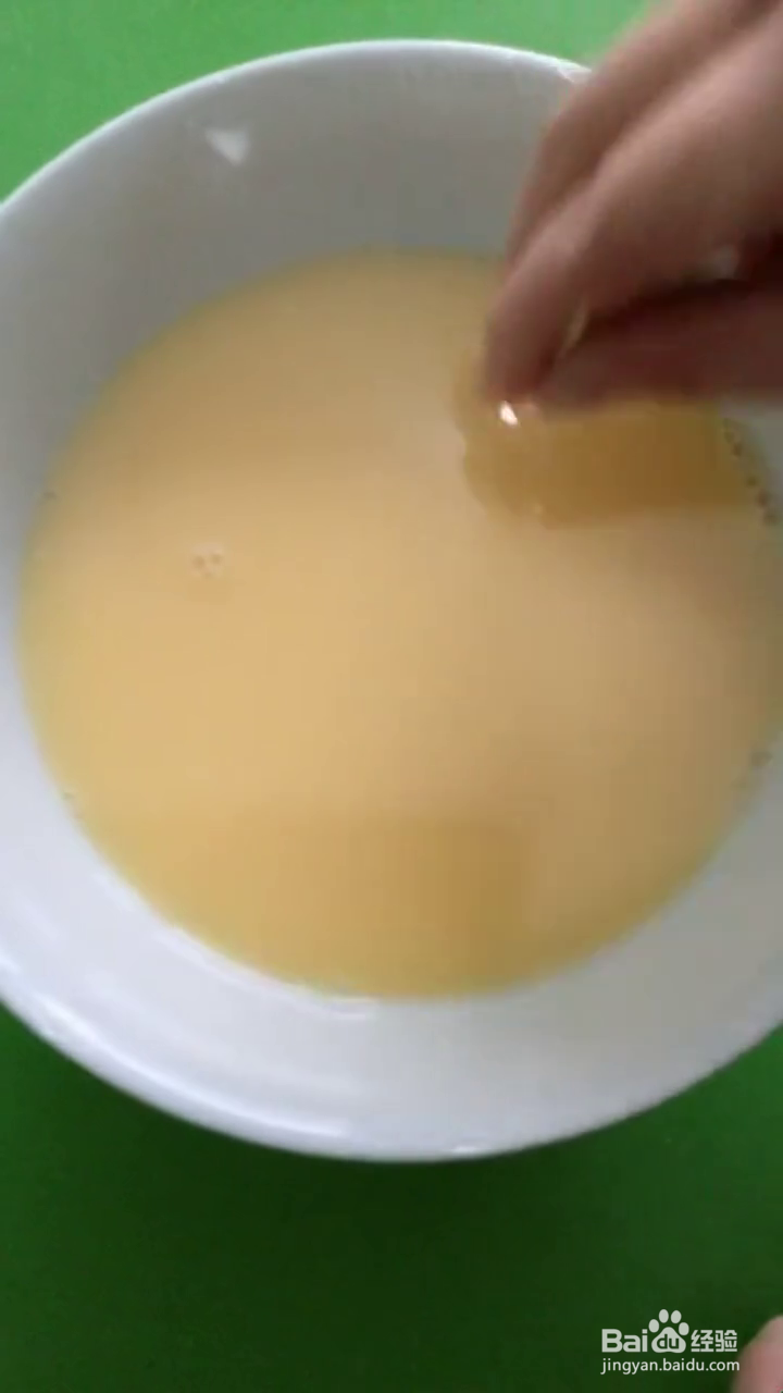如何制作最简单的酱油蒸蛋