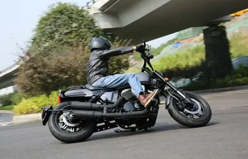 龙嘉摩托车是杂牌吗