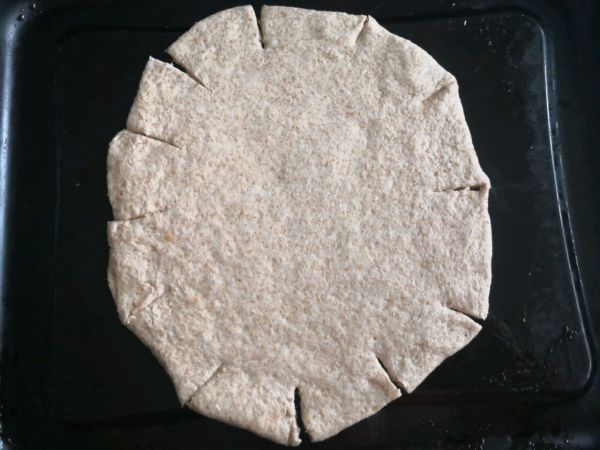 鲜虾贡丸披萨和花式培根披萨