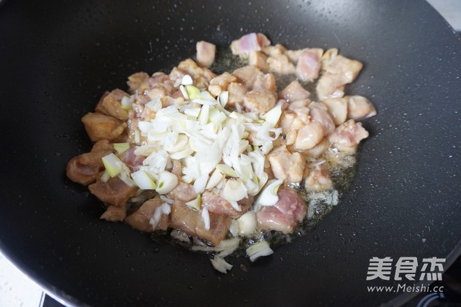 金玉满堂·腰果鸡丁