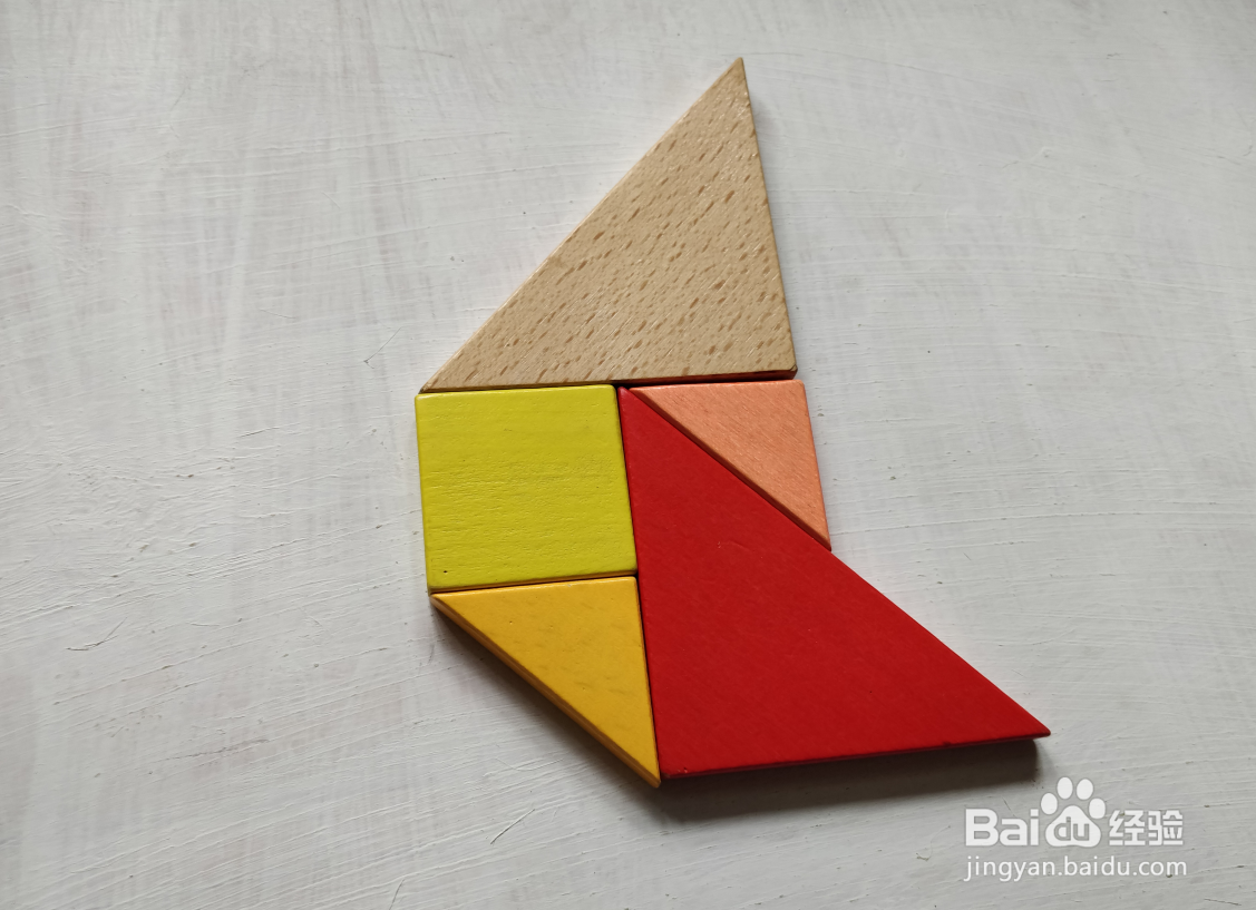 用七巧板如何拼一只站着休息的海鸥?