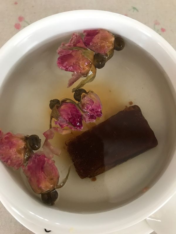 玫瑰花黑糖糖水