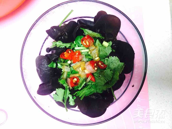 爽口木耳的做法