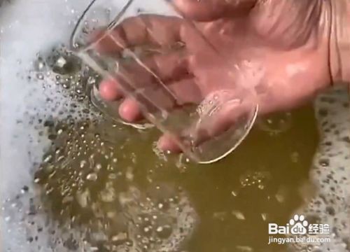 茶锈和茶垢怎么去