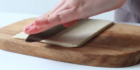 如何用手抓饼做千层酥