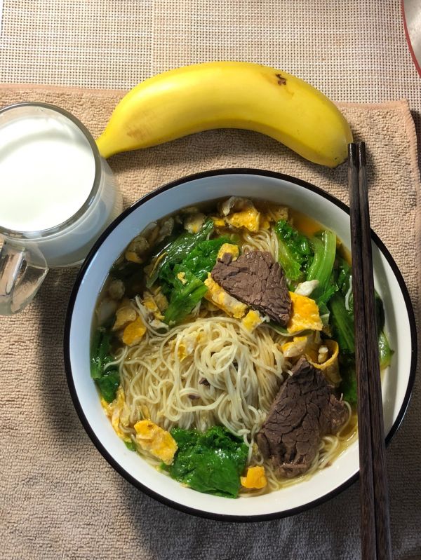 懒人早餐云吞面条