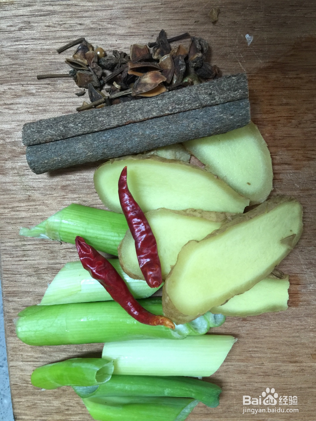 酱大棒骨的做法