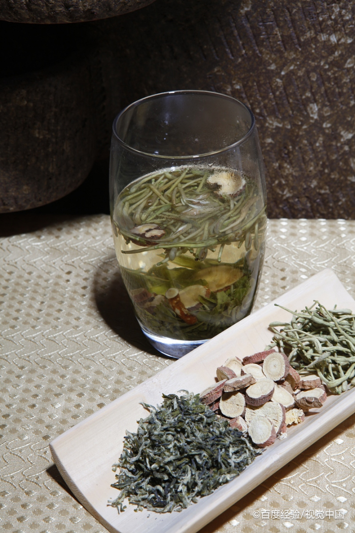 金银花泡水喝的好处