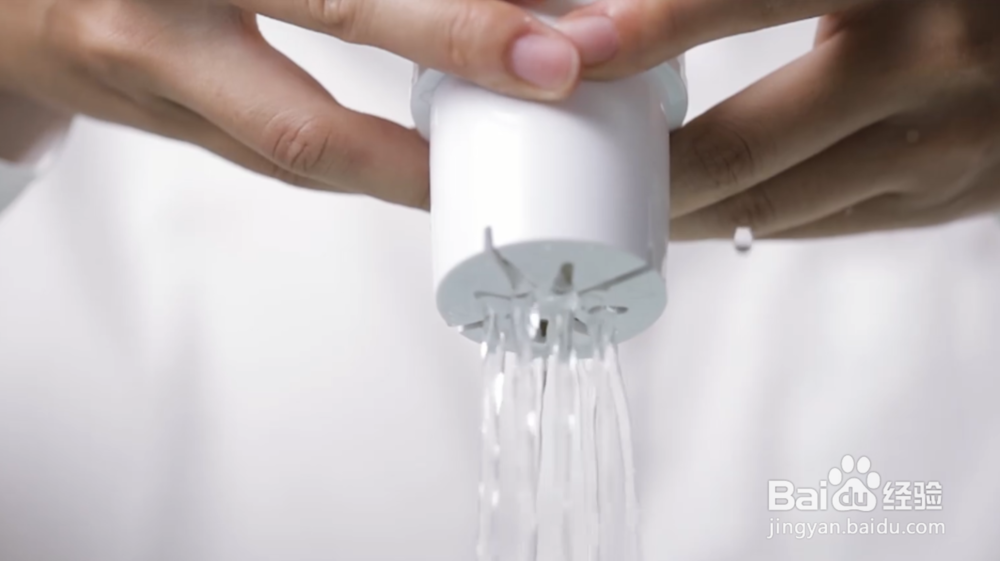 如何安装莱卡直饮净水壶