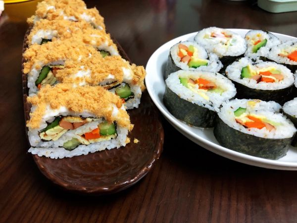 两款简单黄瓜海苔寿司卷