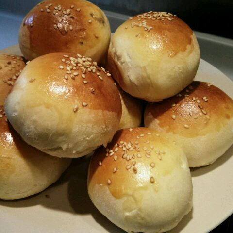 牛奶葡萄干小餐包