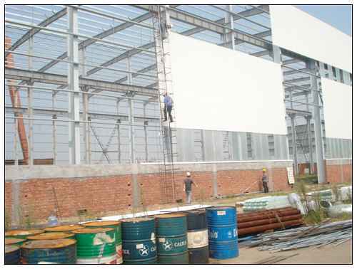 怎样布置组成单层厂房钢结构?