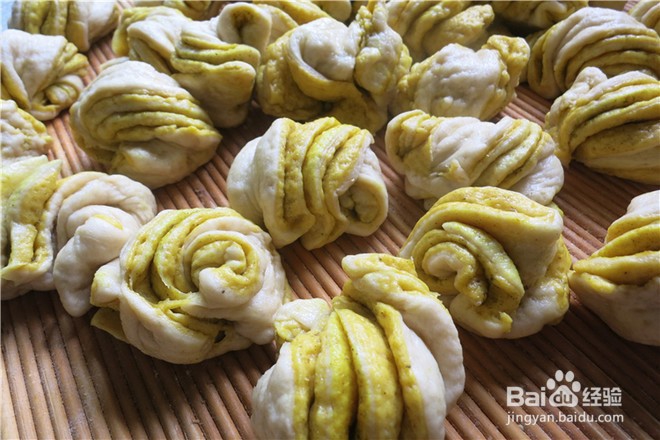 教你做南瓜香豆子双色花卷