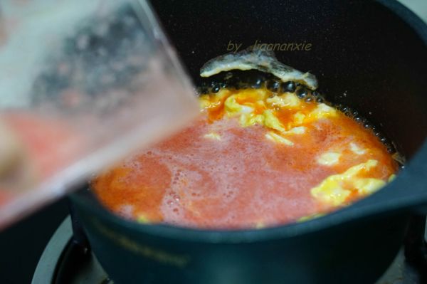 宝宝辅食西红柿疙瘩汤
