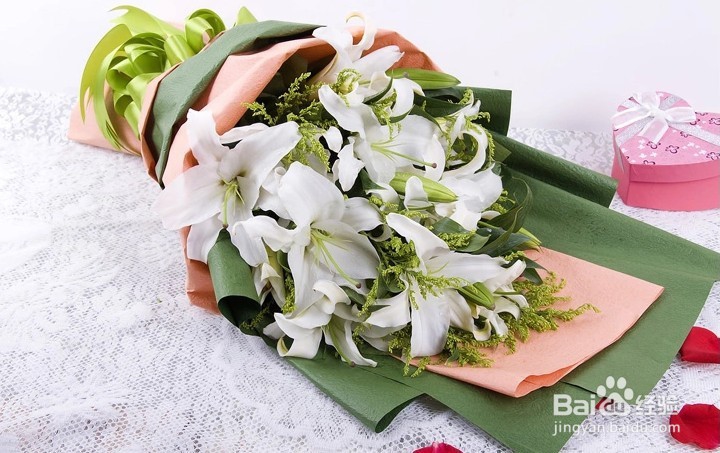 如何包装花束