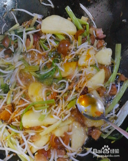 腊肉炒杂菜的做法