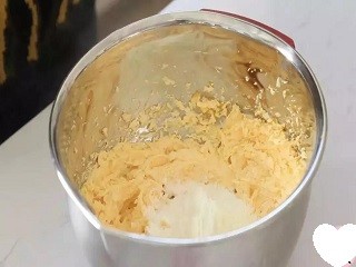 咸蛋黄吐司怎么做？