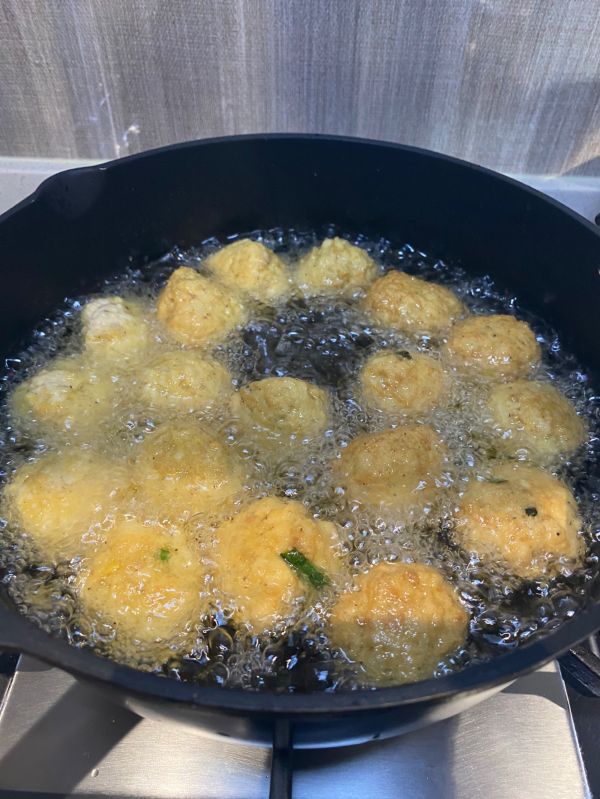 酥炸豆腐肉丸子