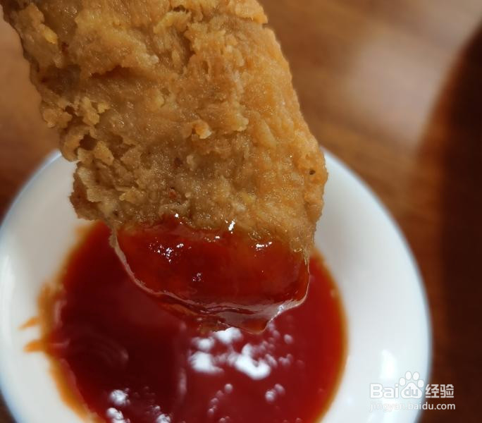 外酥里嫩炸鸡翅的做法