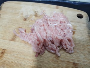 食补养生茭白炒肉丝的做法