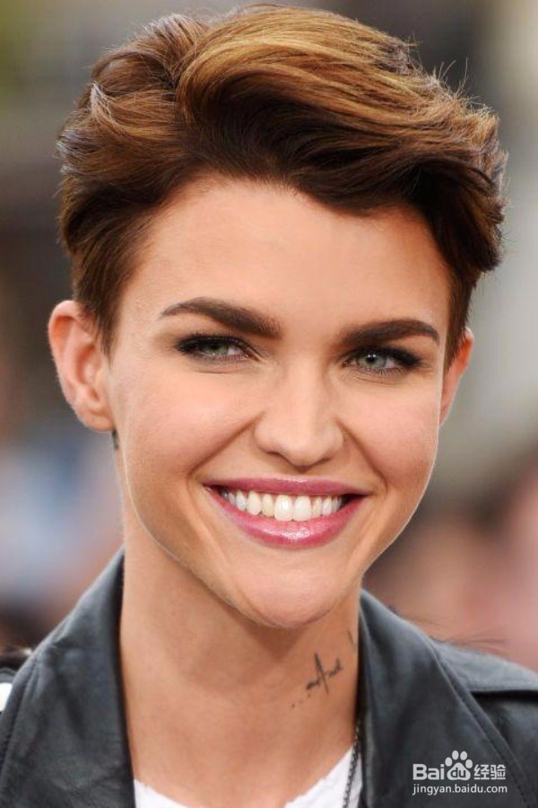 怎么选择短发样式更漂亮