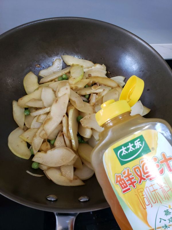 肉沫老黄瓜烧豌豆