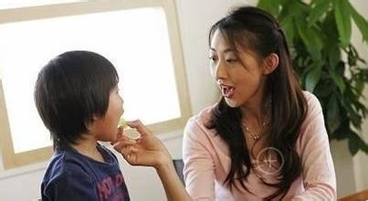 护理新生儿的注意事项 1