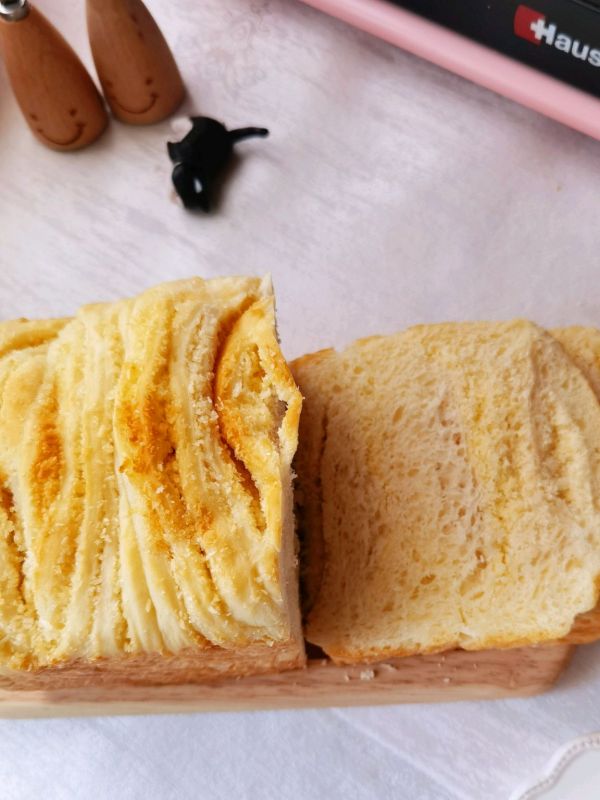 口口奶酥椰香吐司