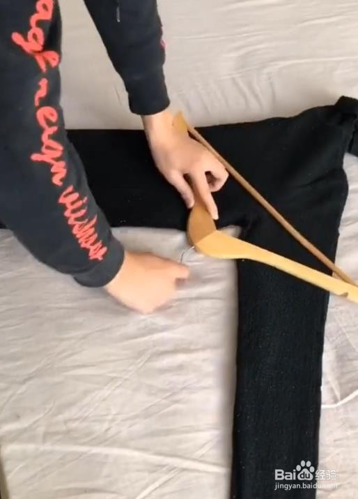 毛衣如何挂不变形
