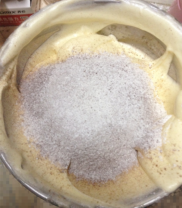 巧克力奶油霜夹心杯子蛋糕