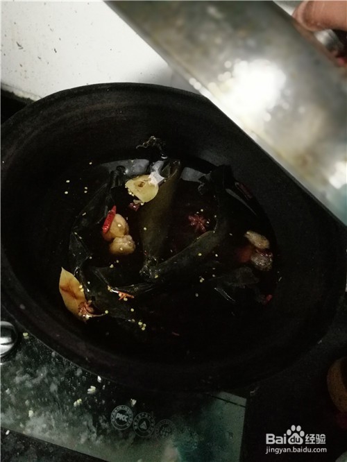 扇贝炖煮海带