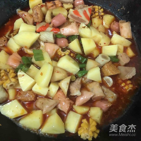 土豆烧丸子的做法