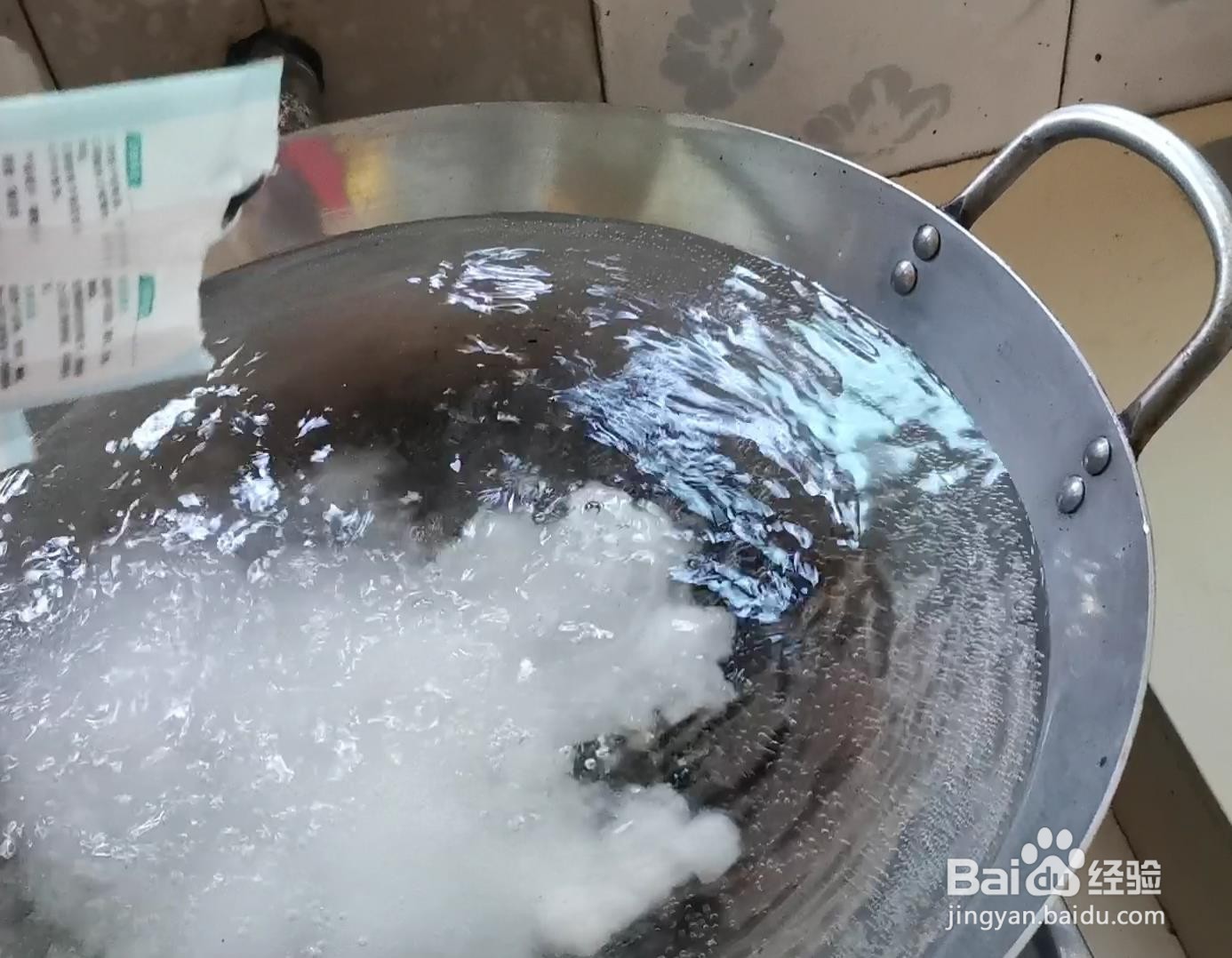 轻松清洁锅碗瓢盆等陈年油污垢小妙招，效果超好