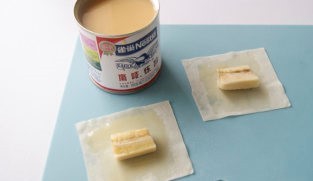 香蕉炼奶糖果点心制作的步骤