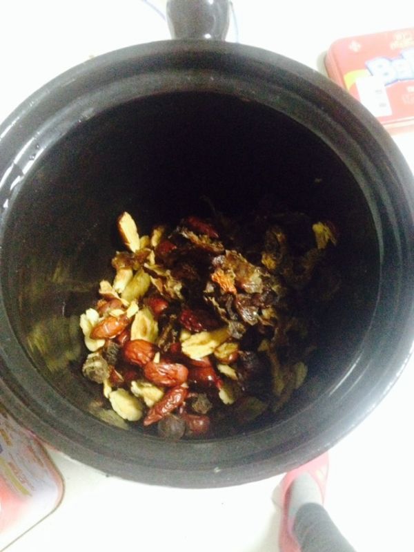 养血桂圆红枣茶