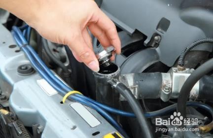 白醋清洗汽车水箱水垢